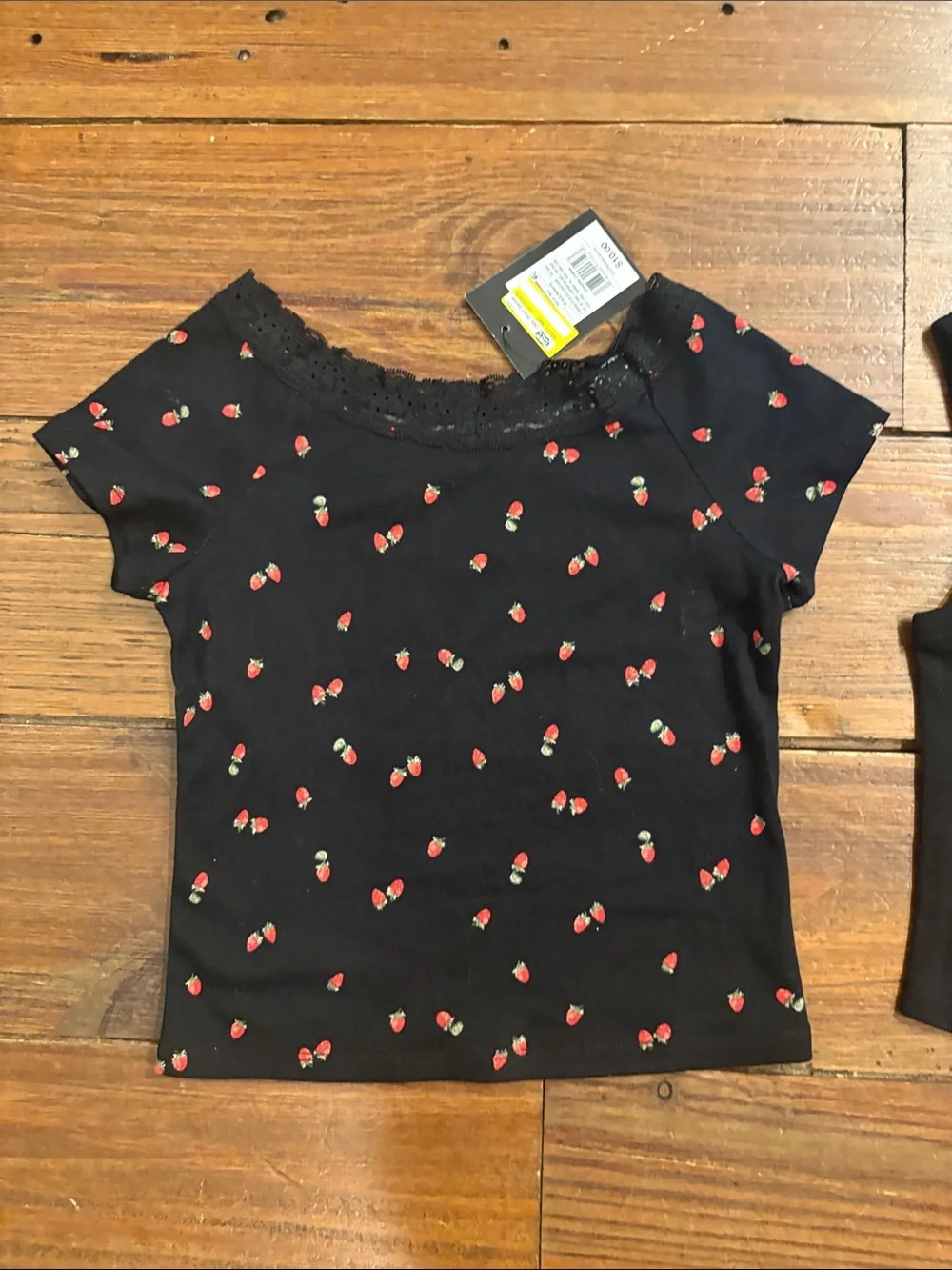 art class Black strawberry Print Tee & Black Tank Top Set